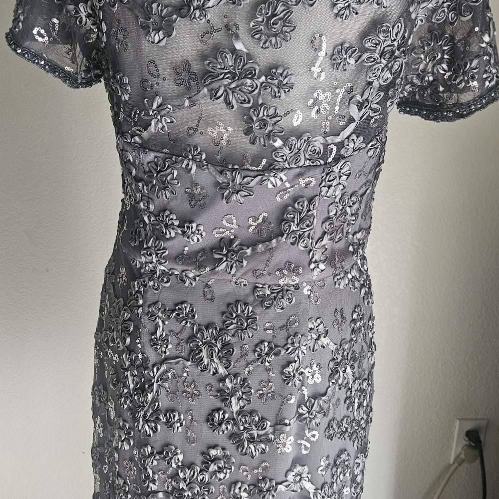 Sue Wong Gray Floral Lace Mini Dress